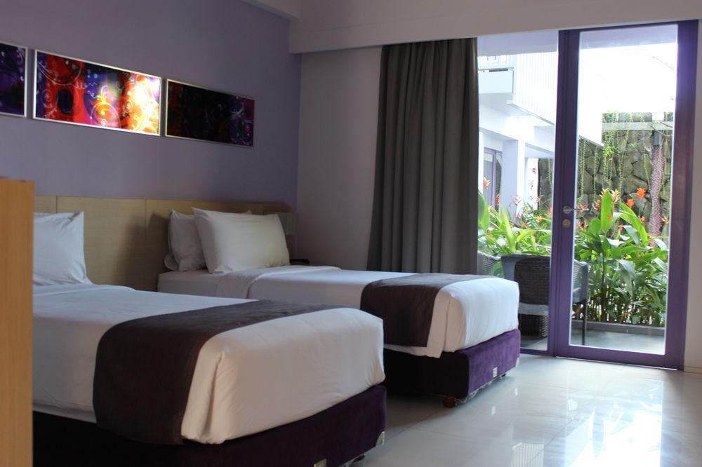 Conjioo Hotel Kuta Managed By Mhm ليجيان المظهر الخارجي الصورة